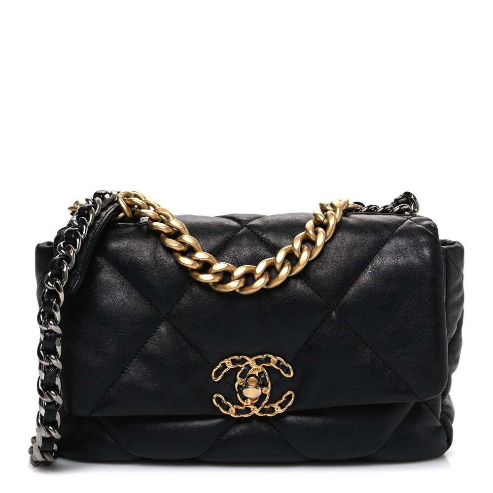 Lambskin Quilted Medium Chanel 19 Flap #300539C37B